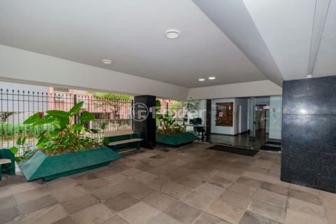 Image 3 - 982412