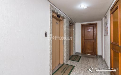 Image 32 - 1007200