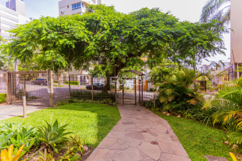 Image 34 - 1009483