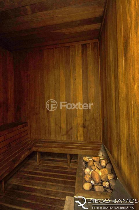 Image 24 - 1017134