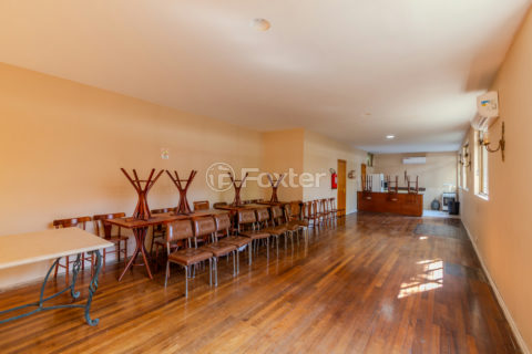 Image 47 - 1017884