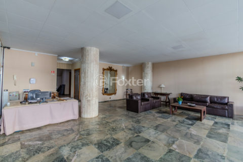 Image 43 - 1017884
