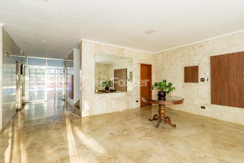 Image 42 - 939342