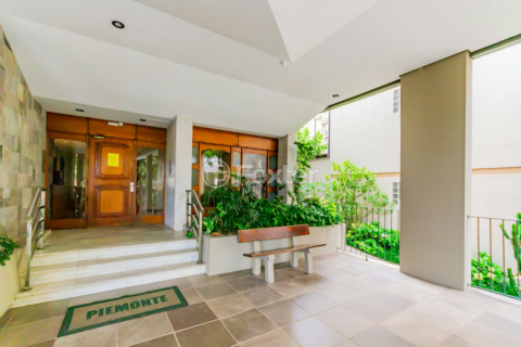 Image 31 - 981511
