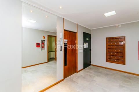 Image 37 - 981511