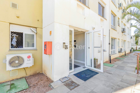 Image 34 - 939333