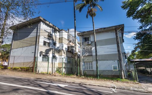 Image 20 - 757051