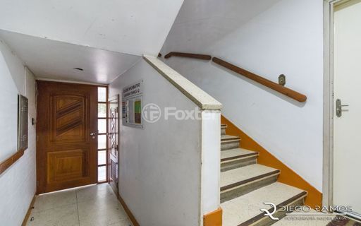 Image 21 - 757051