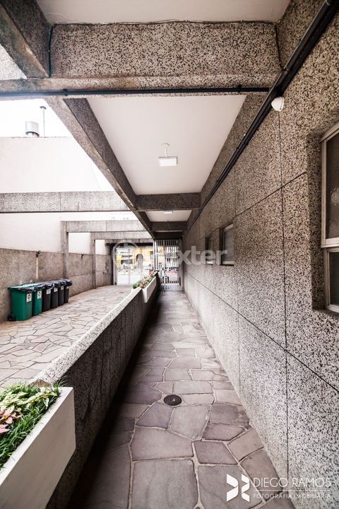 Image 25 - 301508