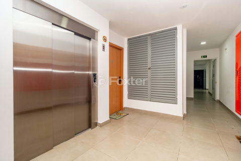Image 44 - 302227