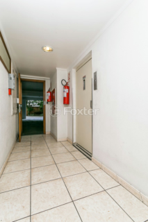 Image 35 - 220600