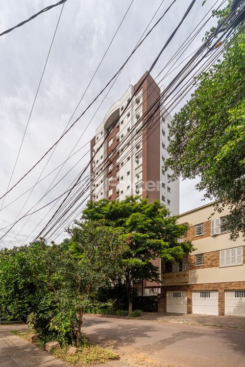 Image 31 - 310829