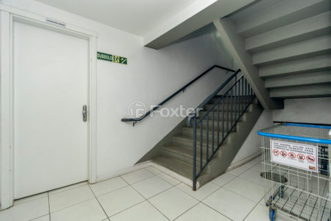 Image 71 - 995185