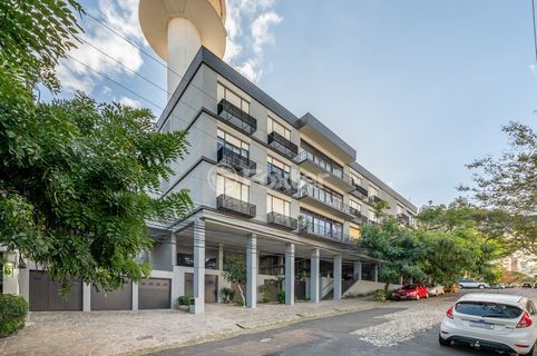 Image 32 - 877842
