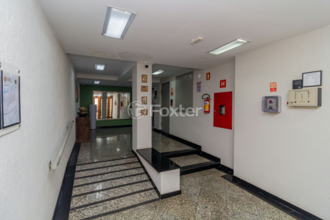 Image 17 - 289250