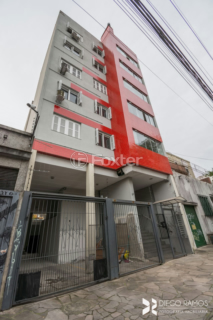 Image 32 - 611898