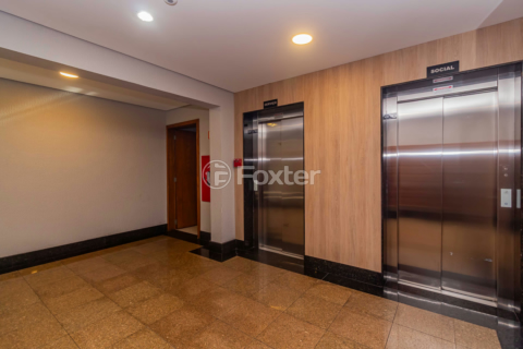 Image 37 - 846296
