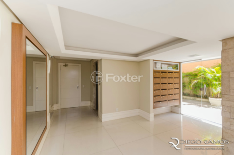 Image 34 - 904492