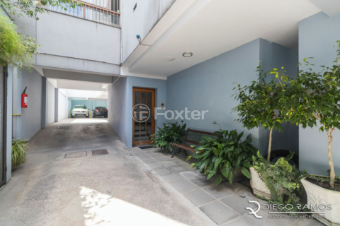 Image 32 - 999542