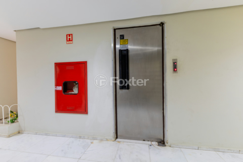 Image 34 - 225033