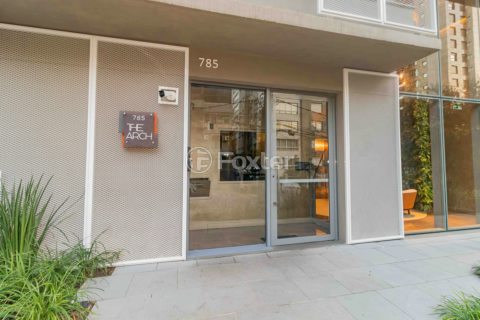 Image 43 - 879861