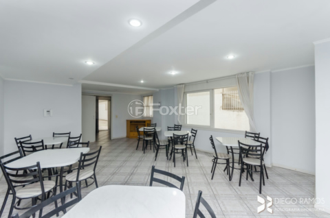 Image 37 - 284020