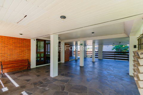 Image 36 - 1000993