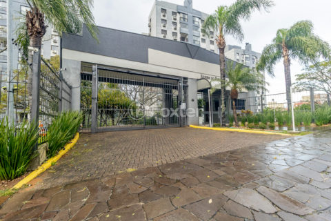 Image 35 - 957752