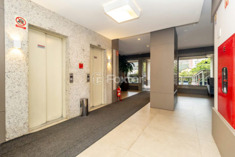 Image 38 - 957752