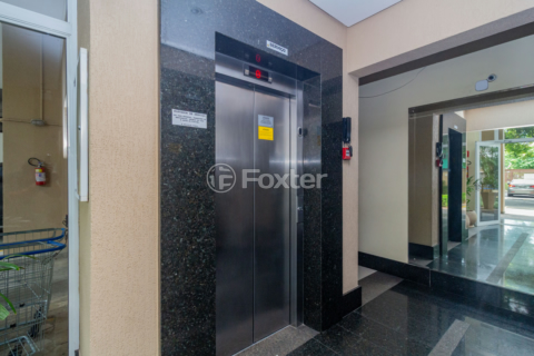 Image 31 - 927493