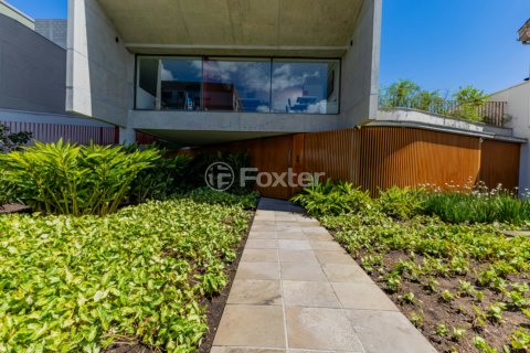 Image 3 - 137161