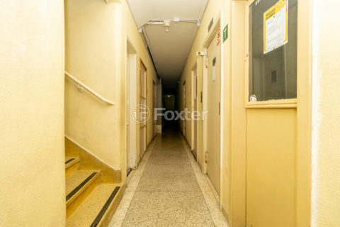 Image 39 - 1008162