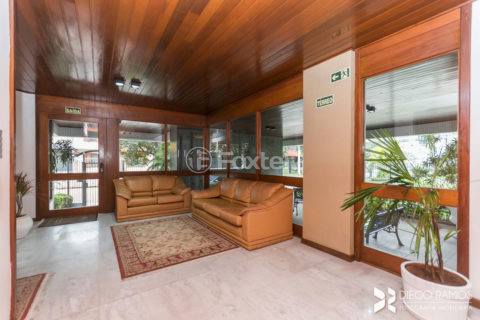 Image 44 - 208311