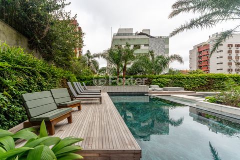 Image 39 - 882758