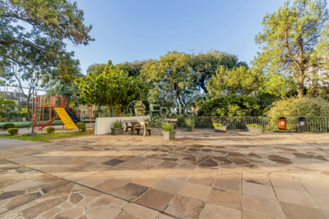 Image 31 - 953132