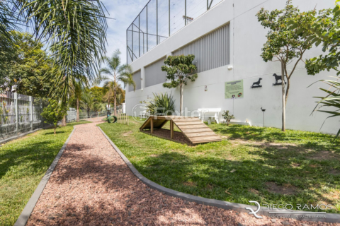 Image 33 - 953132