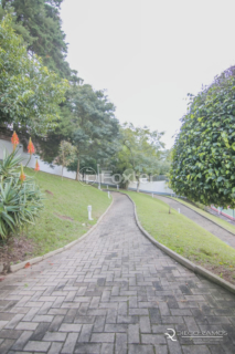 Image 35 - 1012203