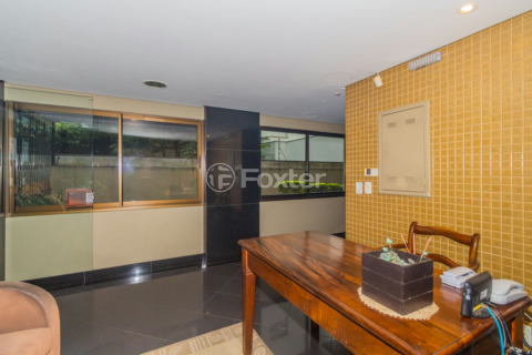 Image 44 - 203890