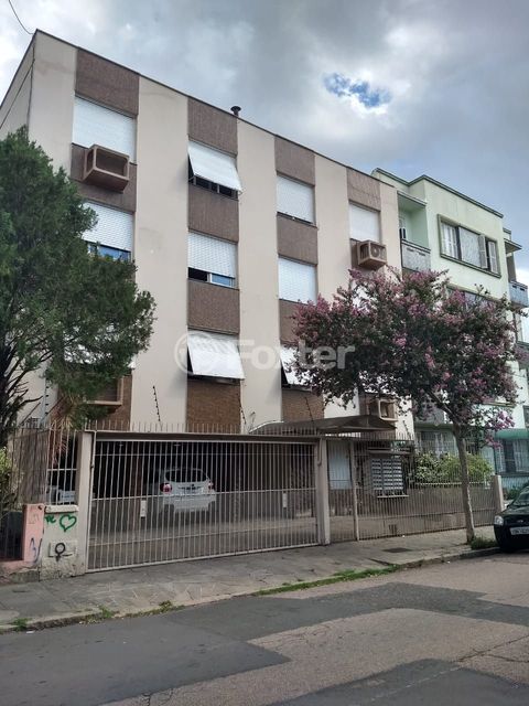Image 16 - 1016313