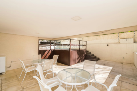 Image 35 - 928073