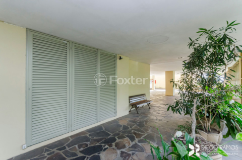 Image 38 - 658819