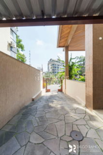 Image 33 - 954734