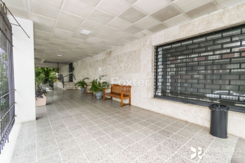 Image 7 - 1008190