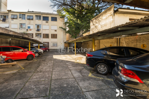 Image 27 - 981426