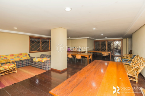 Image 33 - 989429