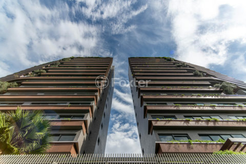 Image 82 - 210366