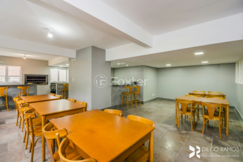 Image 37 - 370937