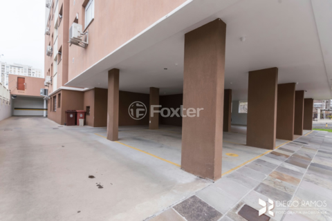 Image 30 - 1002453