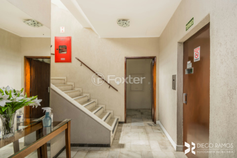 Image 72 - 1012158