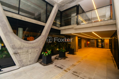 Image 81 - 940674